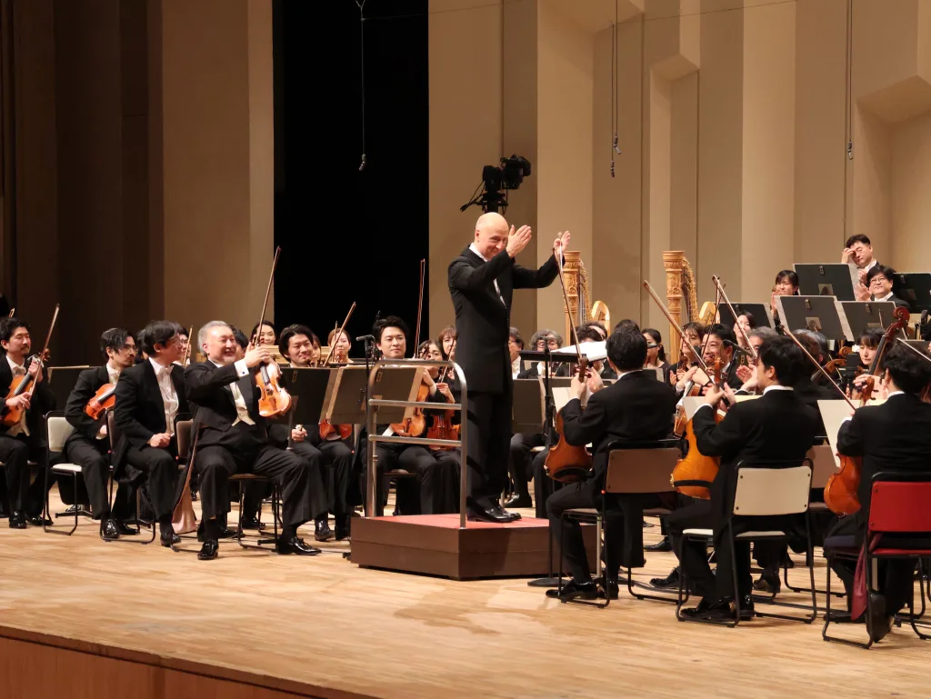 名誉指揮者となったパーヴォ・ヤルヴィとN響による4月定期公演　写真提供：NHK交響楽団