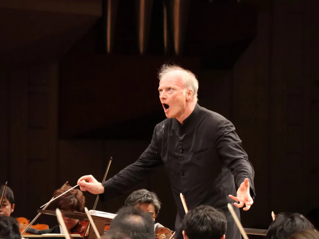 6月のNHK交響楽団定期演奏会に客演したジャナンドレア・ノセダ　写真提供：NHK交響楽団