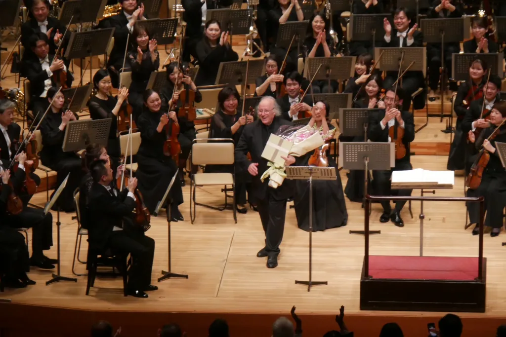 88歳の誕生日に年齢を感じさせない統率ぶりを披露したインバル 写真提供=東京都交響楽団