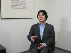 インタビューに応じる山田和樹＝2024年5月29日 都内にて