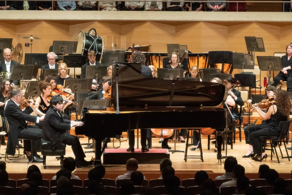 Nobuhiro Tsujii in a solo piano performance of Beethoven's Piano Concerto No.5 "Emperor." Photo by Rikimaru Hotta.