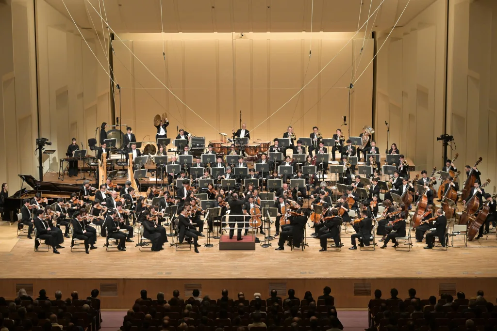 〝戦争交響曲〟の中核的作品であるショスタコーヴィチ「交響曲第7番」　写真提供：NHK交響楽団