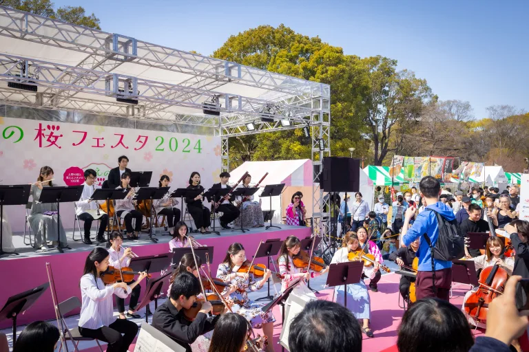 桜の咲く時期、上野公園を中心に行われる東京・春・音楽祭　(C)有田周平