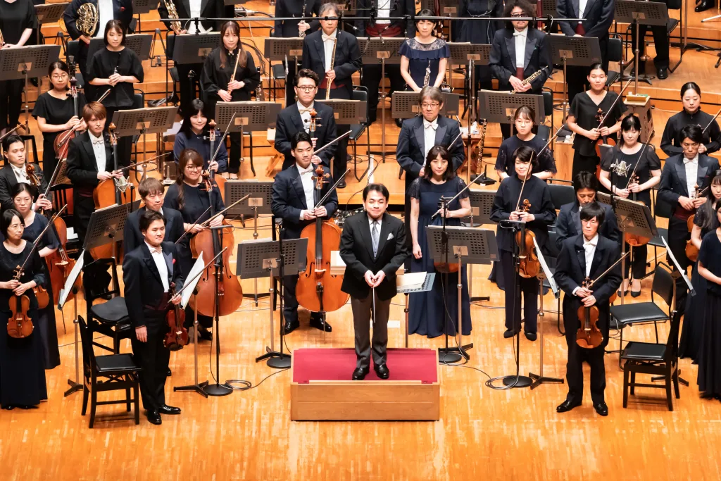 東響が下野の指揮に柔軟に対応し、見事な演奏を繰り広げた (c)池上直哉