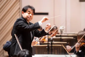 名曲全集に下野竜也が登場。スメタナの連作交響詩「我が祖国」を指揮した（c）池上直哉