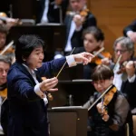 日本人として14年ぶりにベルリン・フィル定期公演の指揮台に立った山田和樹　 (C)Bettina Stoess