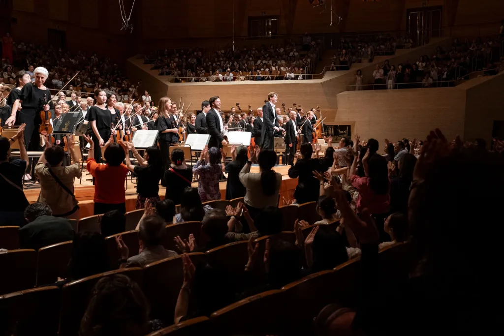 Under a supremely elegant and intelligent style, Mäkelä brought out the full expressive character of the Orchestre de Paris ©Rikimaru Hotta