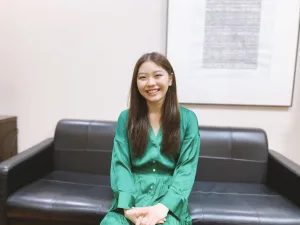8月1日に開催するリサイタルへの意欲を語る奥井紫麻