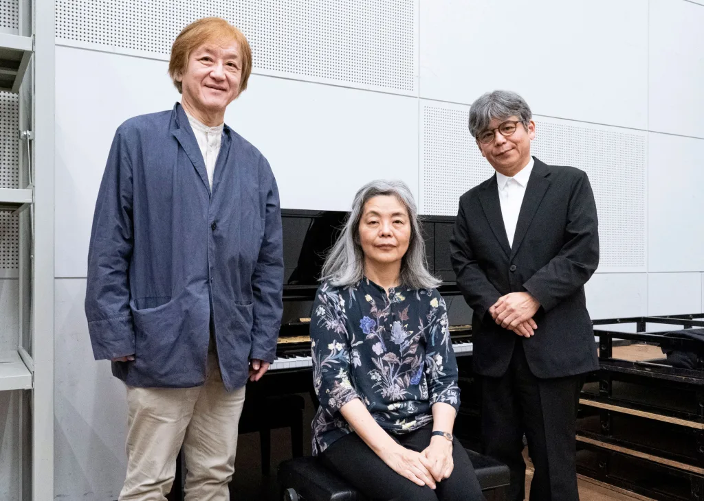 「ナターシャ」を委嘱した大野和士（左）、台本は多和田葉子（中央）、作曲した細川俊夫