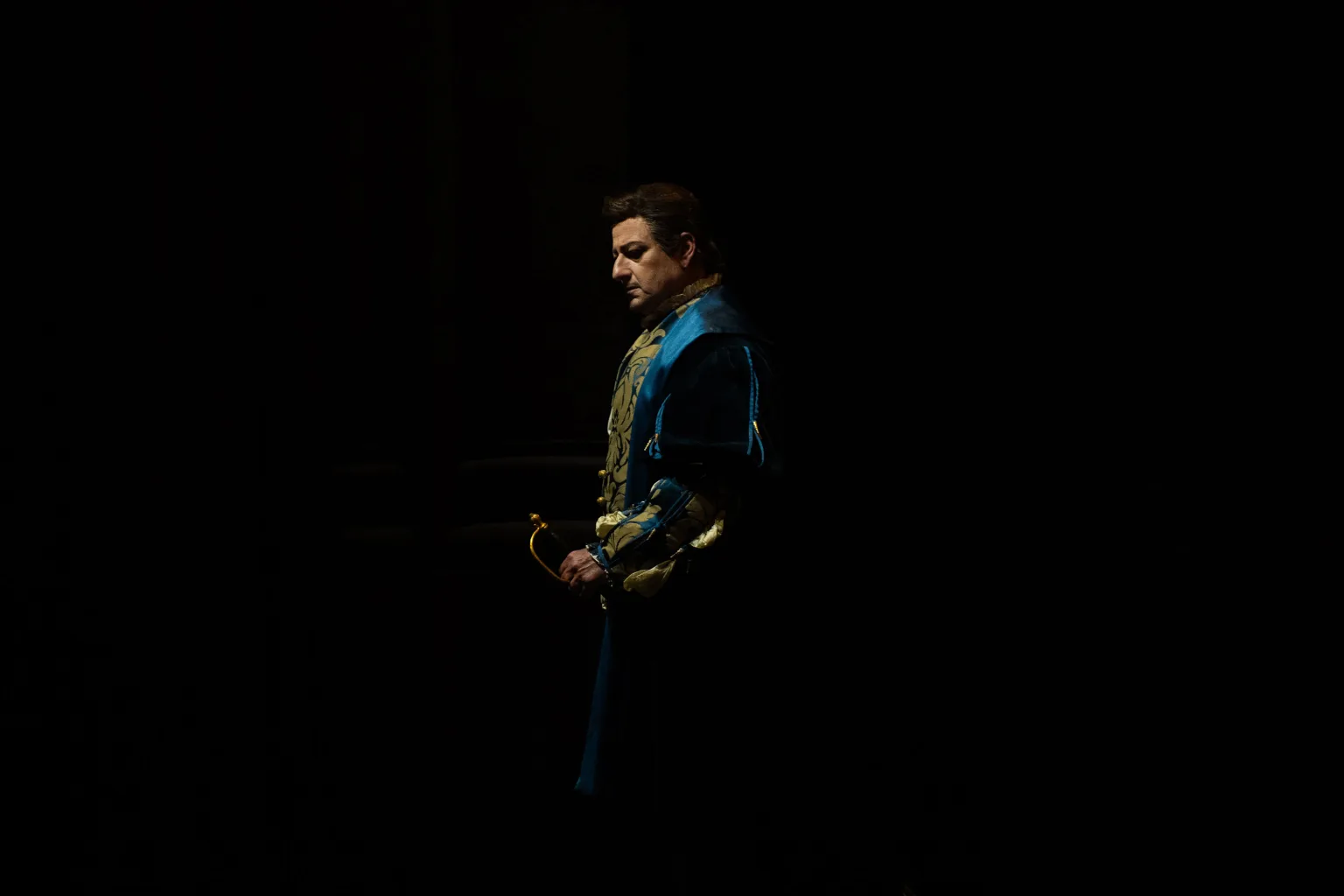 フェルナンド役のアントニーノ・シラグーザ Foto Laycon © Teatro Lirico di Cagliari.