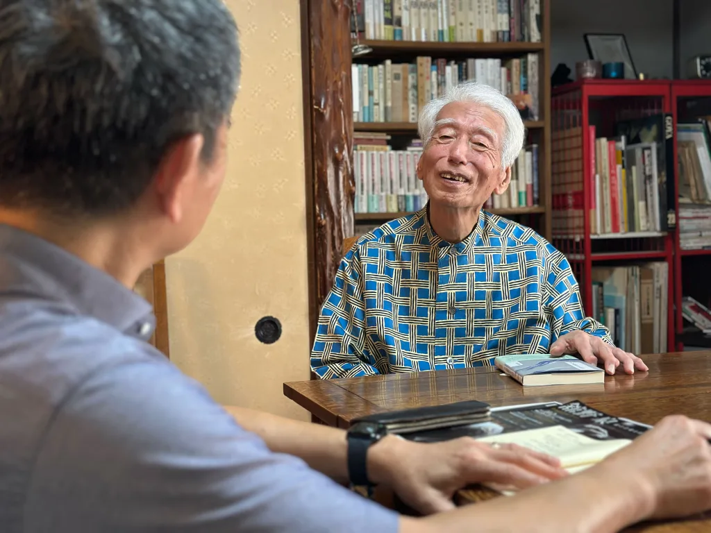 自宅で取材に応じた舘野泉