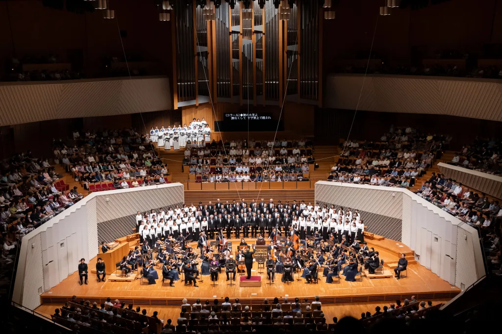 モダン楽器を使用し、比較的大きな編成で演奏された©N.Ikegami/TSO