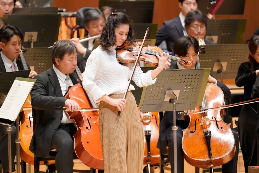 ソリストを務めた庄司紗矢香　写真提供:東京都交響楽団（c）堀田力丸