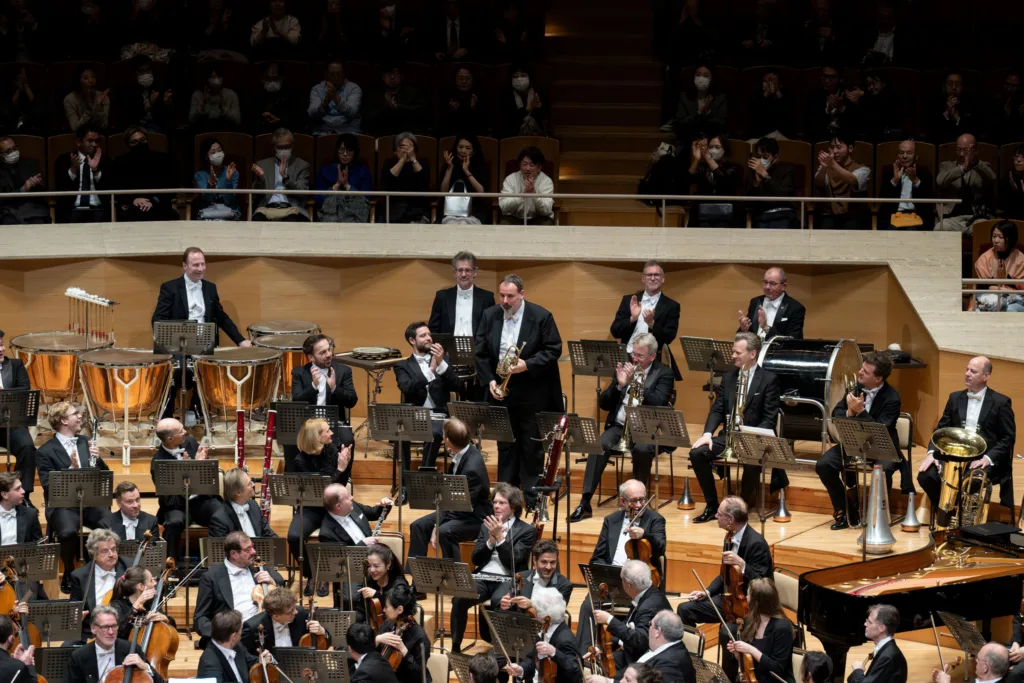 プレイヤー各々の妙技にも拍手喝采＝11月19日 サントリーホールより　(C)Monika Rittershaus