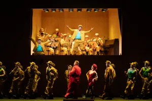 リチャード・ジョーンズ演出、アルバン・ベルク「ヴォツェック」(新制作) 写真:堀田力丸 提供:新国立劇場