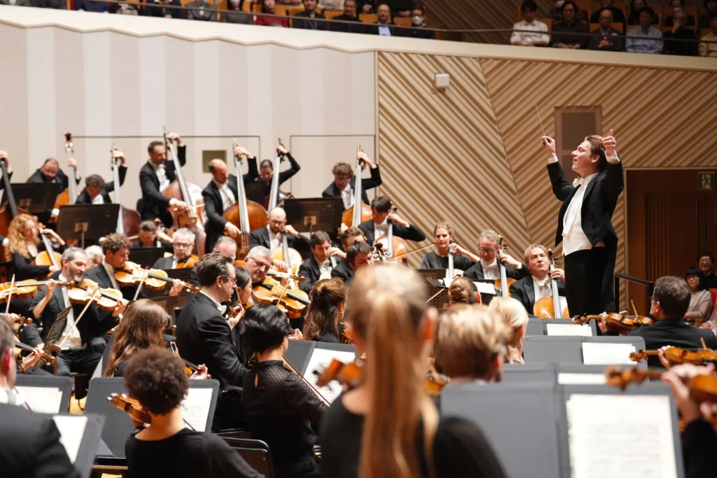 前半の「ドン・ファン」からオケとの良好な相性を思わせた　©️池上直哉／ミューザ川崎シンフォニーホール