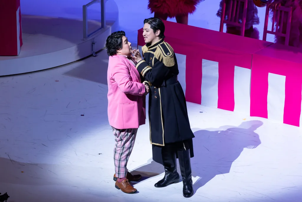 ベルコーレ役の大西宇宙(右)は、歌も容姿もぴったり　撮影：藤本崇