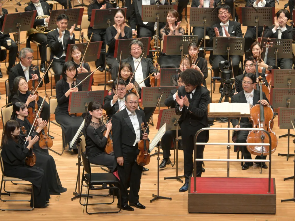 素晴らしいソロを聴かせたコンマスの長原幸太。各パートも良く鳴り、輝かしい英雄の生涯を描いた　写真提供：NHK交響楽団