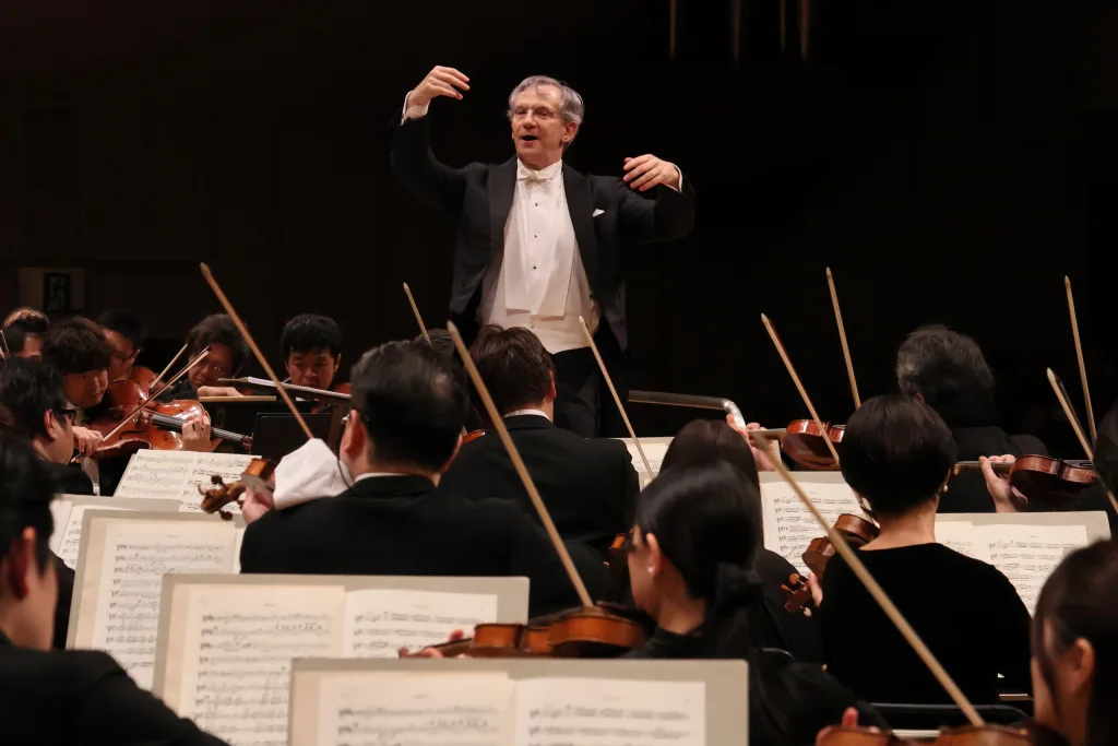 Ｎ響から燃焼度の高い演奏を引き出す首席指揮者のファビオ・ルイージ　写真提供＝ＮＨＫ交響楽団