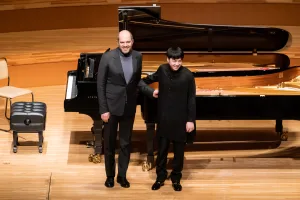 キリル・ゲルシュタインと藤田真央によるデュオ・リサイタルが開催された ©池上直哉