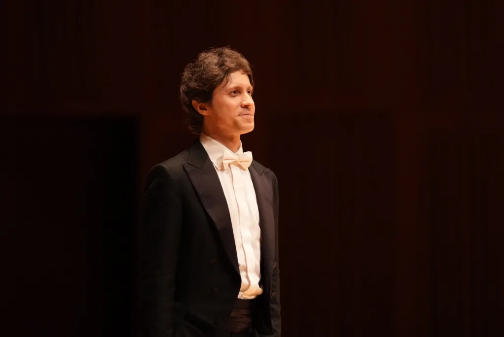 ラファウ・ブレハッチが東京芸術劇場コンサートホールでリサイタルを開催。訴求力のある演奏を聴かせた　(c)Junichiro Matsuo