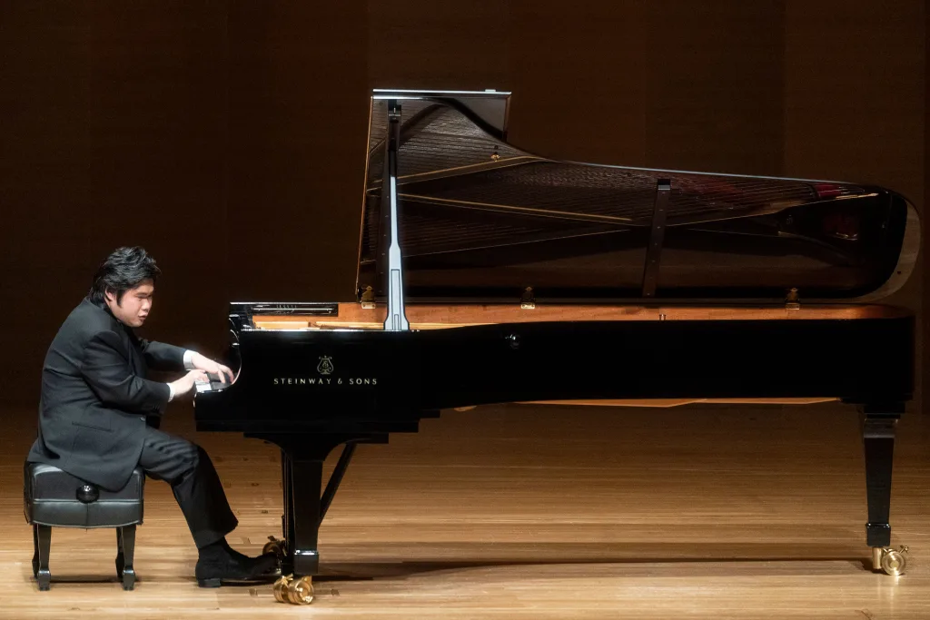 後半のグリーグでは、作曲家が見ていた景色を映し出すような澄み切った音色を聴かせた　撮影：堀田力丸