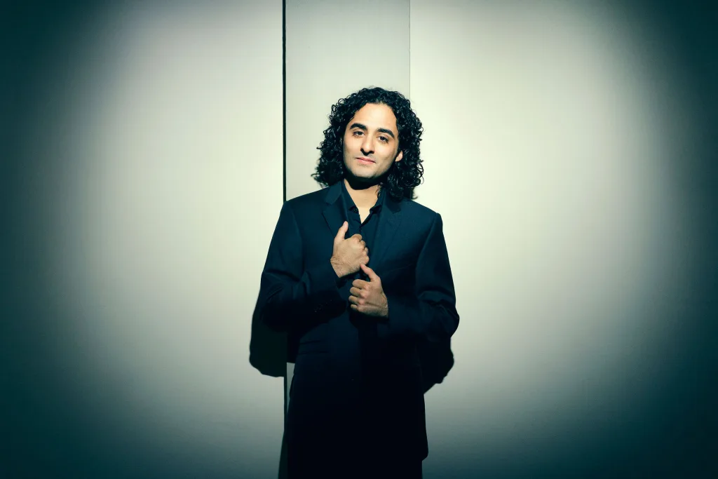 イギリスの俊英、ケレム・ハサンが登場　©Marco Borggreve