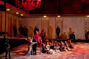 エミリオ・サージ演出 ヴェルディ:オペラ「リゴレット」 撮影:堀田力丸 提供:新国立劇場