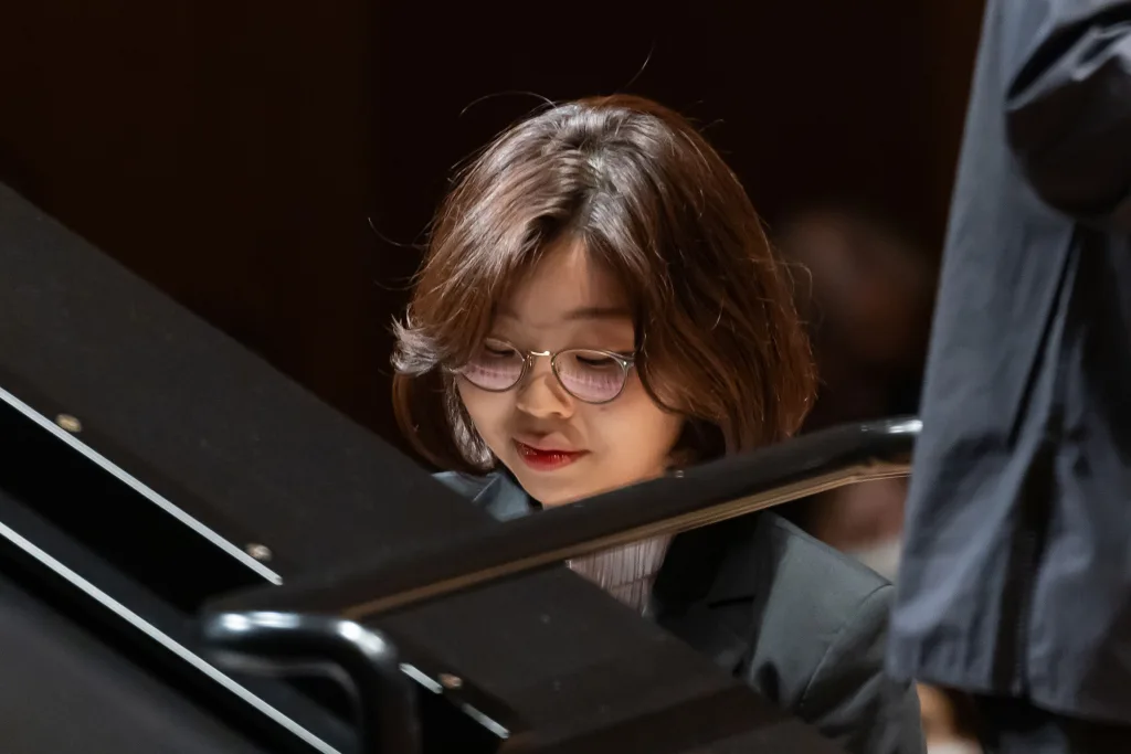 ベートーヴェンのピアノ協奏曲第2番でソリストを務めた中川優芽花　©読売日本交響楽団　撮影＝藤本崇　※写真は2月15日（日）横浜みなとみらいホールで開催された同内容公演より