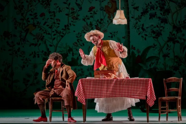 「サン・ドミンゴ島の狂人」より、左がボルドーニャ扮するカルデーニオ　(C) Studio UV – Fondazione Teatro Donizetti