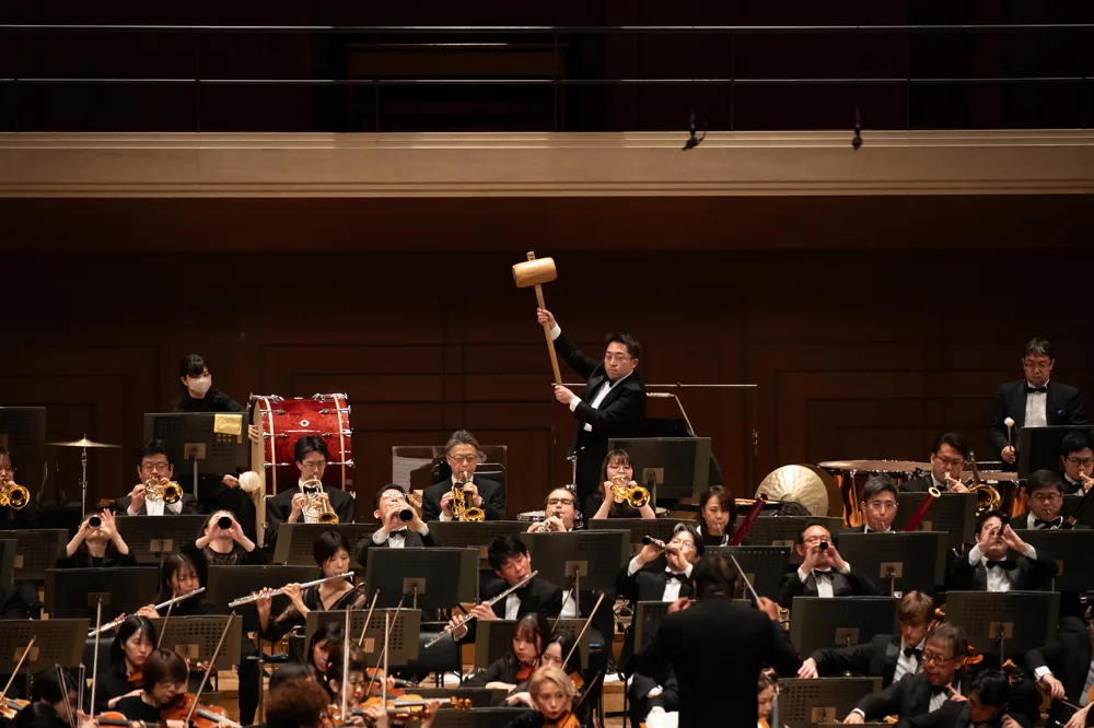 ハンマーの打撃は3度。衝撃に追い打ちをかけた　※写真は3月21日（土）すみだトリフォニーホールで行われた同内容公演より（C）TERASHI Masahiko