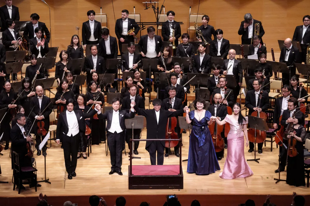 「第九」の重奏的で堂々たる姿が真摯かつ全力で表出された演奏だった　Ⓒ飯田耕治