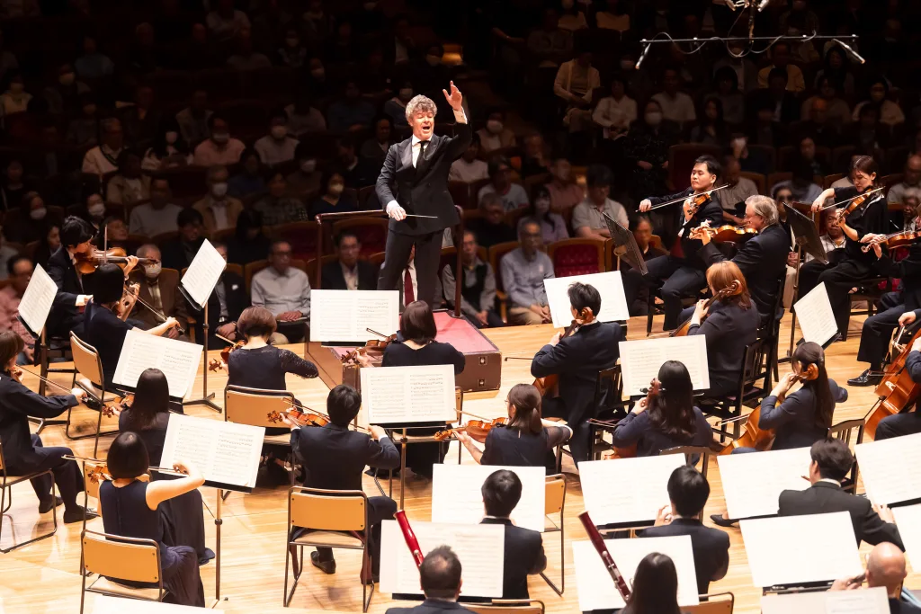 加速と減速が幾つもひそむ。細部に至るまで対比が明確に示された　©N.Ikegami/TSO