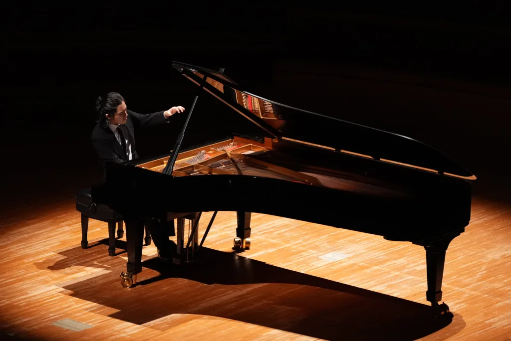 シューベルトのピアノ・ソナタ第17番では、感情の起伏をきめ細やかに描き出した　©Junichiro Matsuo