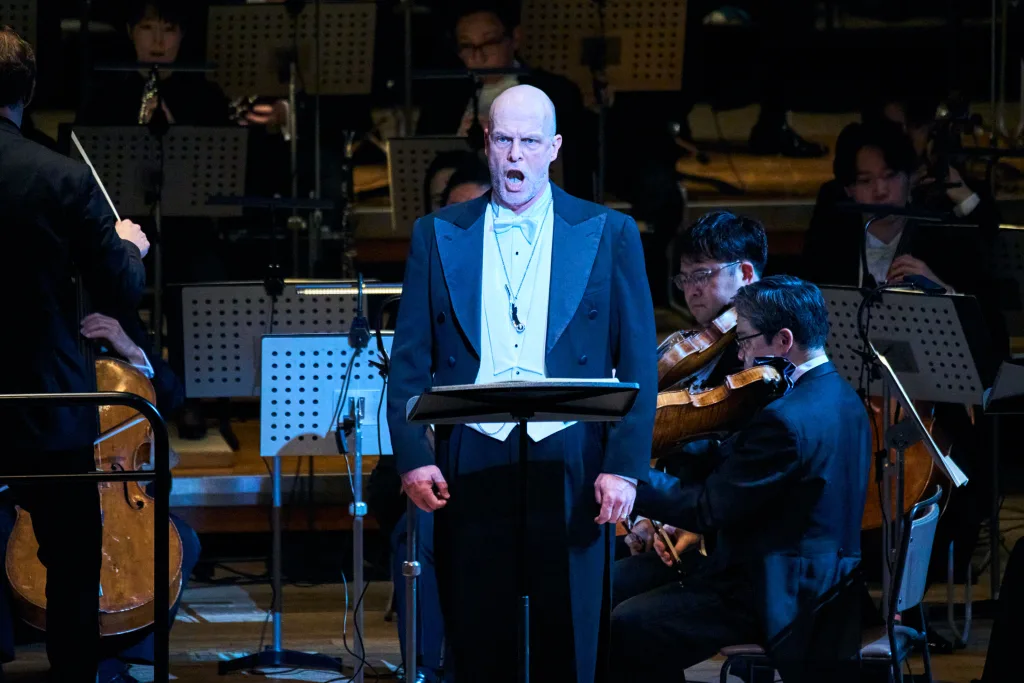 オランダ人役のミヒャエル・クプファー＝ラデツキー（C）中村朱里