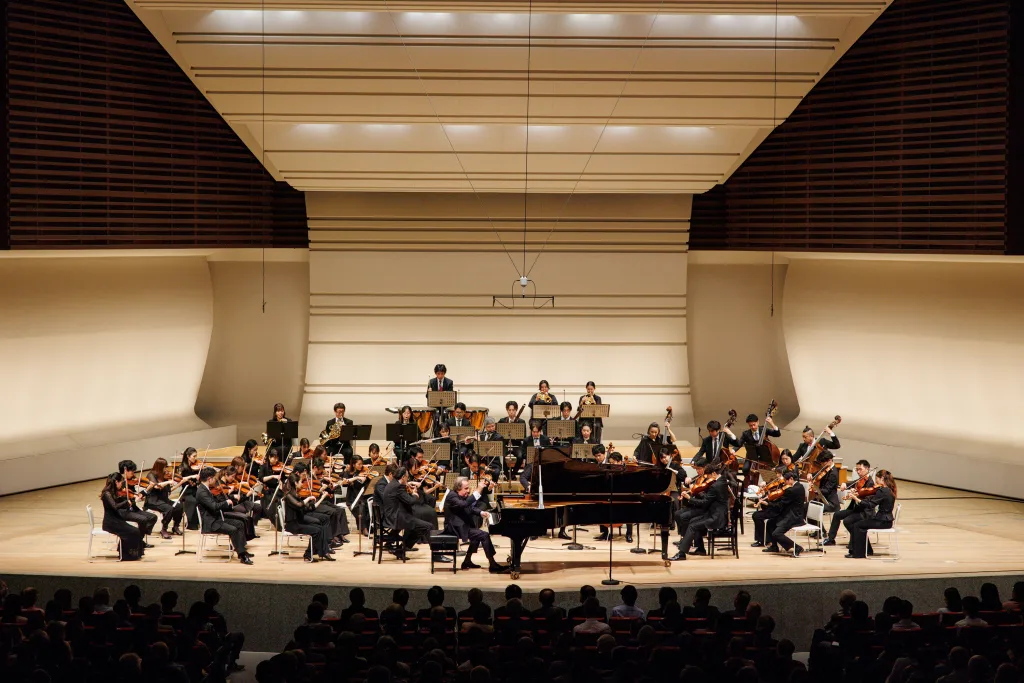 ステージ上が一体となり、生命力あふれる演奏だった（C）増田雄介