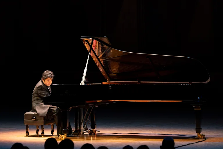 辻󠄀井伸行の演奏と印象派の絵画を楽しむ人気企画、音楽と絵画コンサート〝印象派〟が今年も開催された