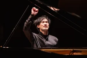 ブルース・リウが、コンセプチュアルなプログラムを披露した
