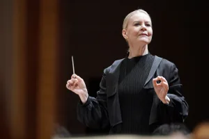 フィンランドの指揮者、スザンナ・マルッキが東京都交響楽団と初共演 写真提供/東京都交響楽団 ©RikimaruHotta