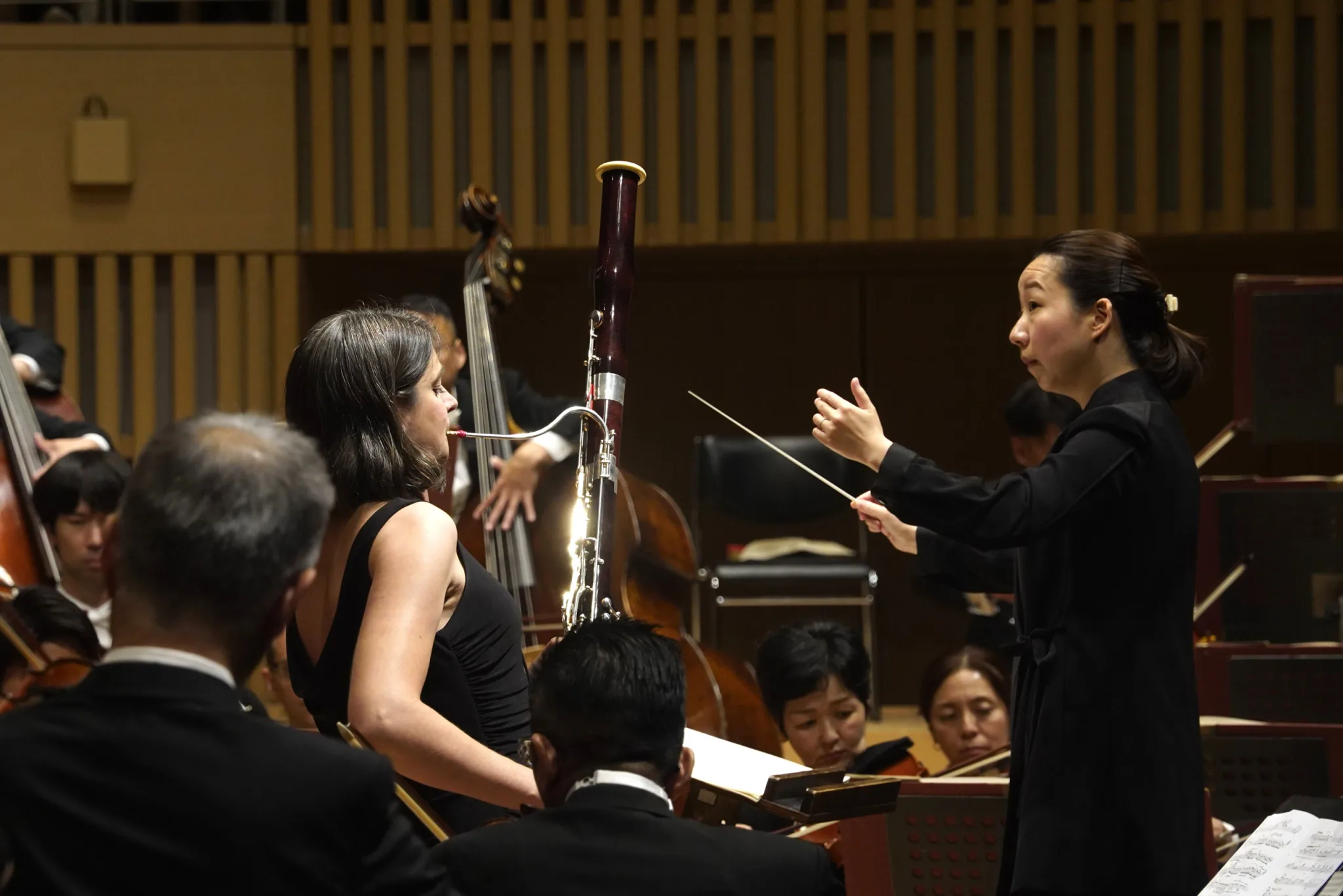 沖澤が導く日本的な旋律もデーヴォは自然な演奏で応える　©京都市交響楽団