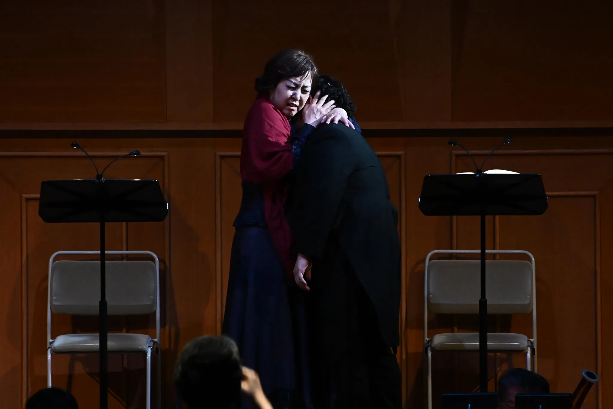 ウェルテルの激しい心の揺れを表現する宮里と、戸惑いとおおらかさを感じさせる池田のシャルロットに相性の良さを感じた　（c）樋川智昭