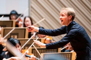 クリストフ・コンツが、日本フィルとフェスタ サマーミューザで初共演