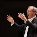 N響の第2069回定期公演は、ファビオ・ルイージの指揮でフランツ・シュミットのオラトリオ「7つの封印の書」　写真提供：NHK交響楽団