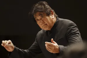 新日本フィル第672回定期で指揮台に立った佐渡裕　©大窪道治