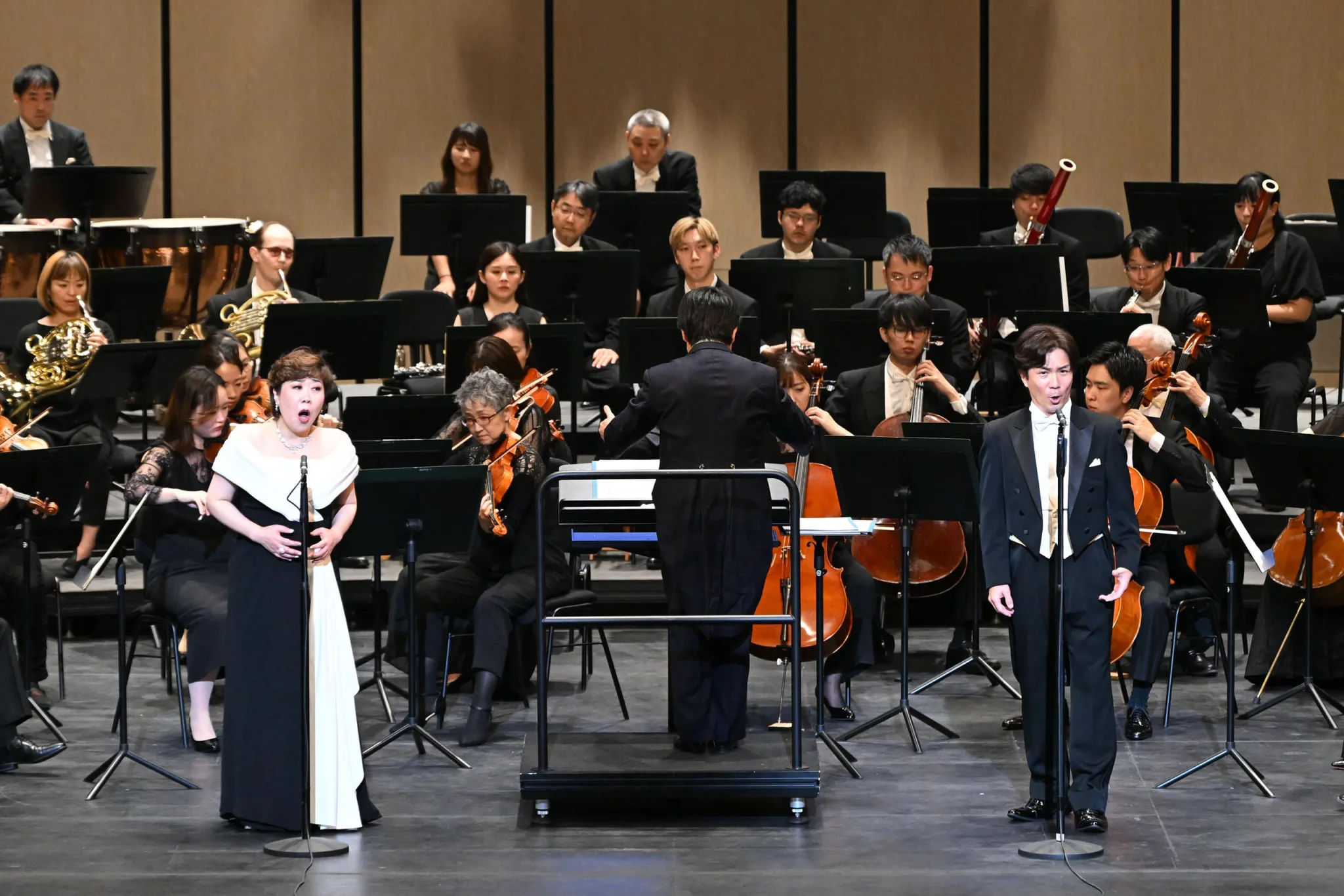 ソプラノの針生美智子とテノールの山本耕平がモーツァルトのアリア集を披露　写真／栗山主税　提供：九州交響楽団