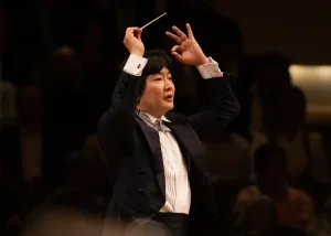 山田和樹のベルリン・ドイツ交響楽団首席指揮者兼芸術監督就任披露演奏会が行われた
